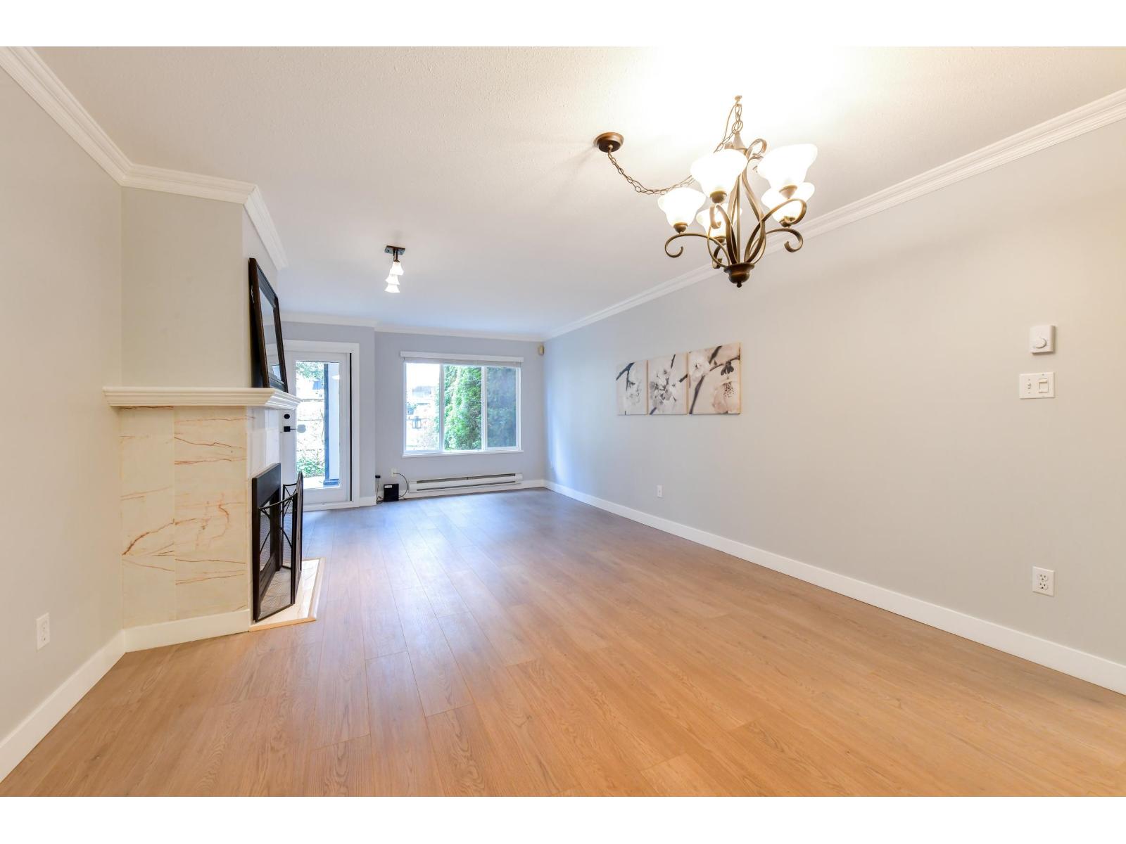106 1533 Best Street, White Rock, British Columbia  V4B 4E9 - Photo 5 - R3120481