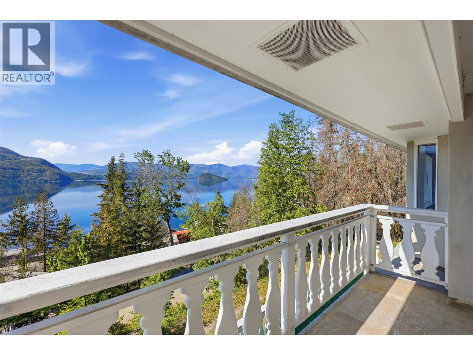 5245 Chasey Road, Celista, British Columbia  V0E 1M6 - Photo 33 - 10386810
