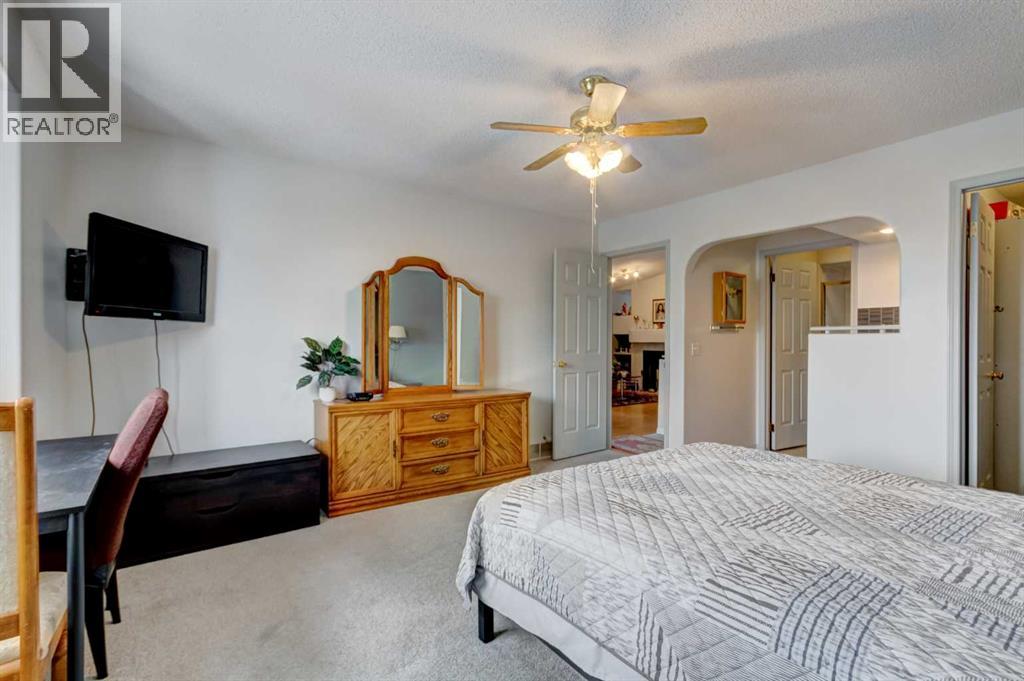 38 Millbank Hill SW, Calgary, Alberta  T2Y 2Y9 - Photo 19 - A2294549