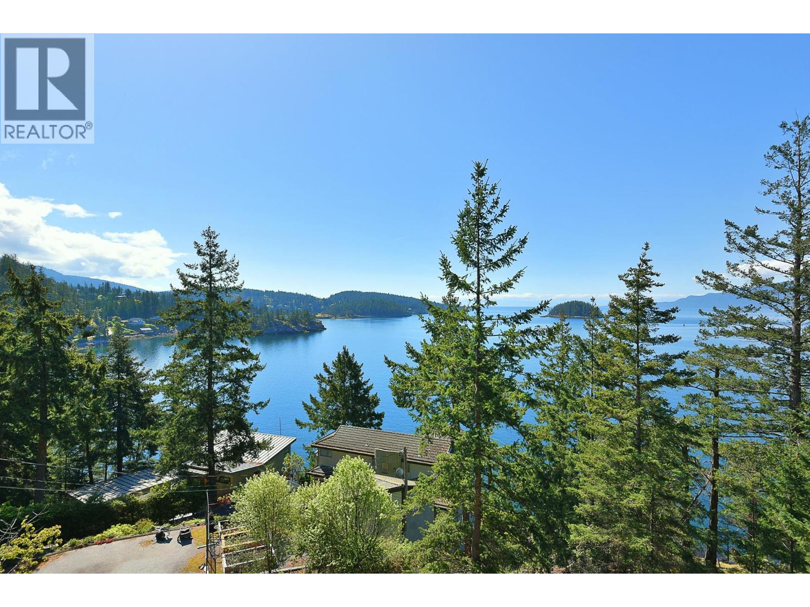 4276 Orca Road, Pender Harbour, British Columbia  V0N 1S1 - Photo 3 - R3121599