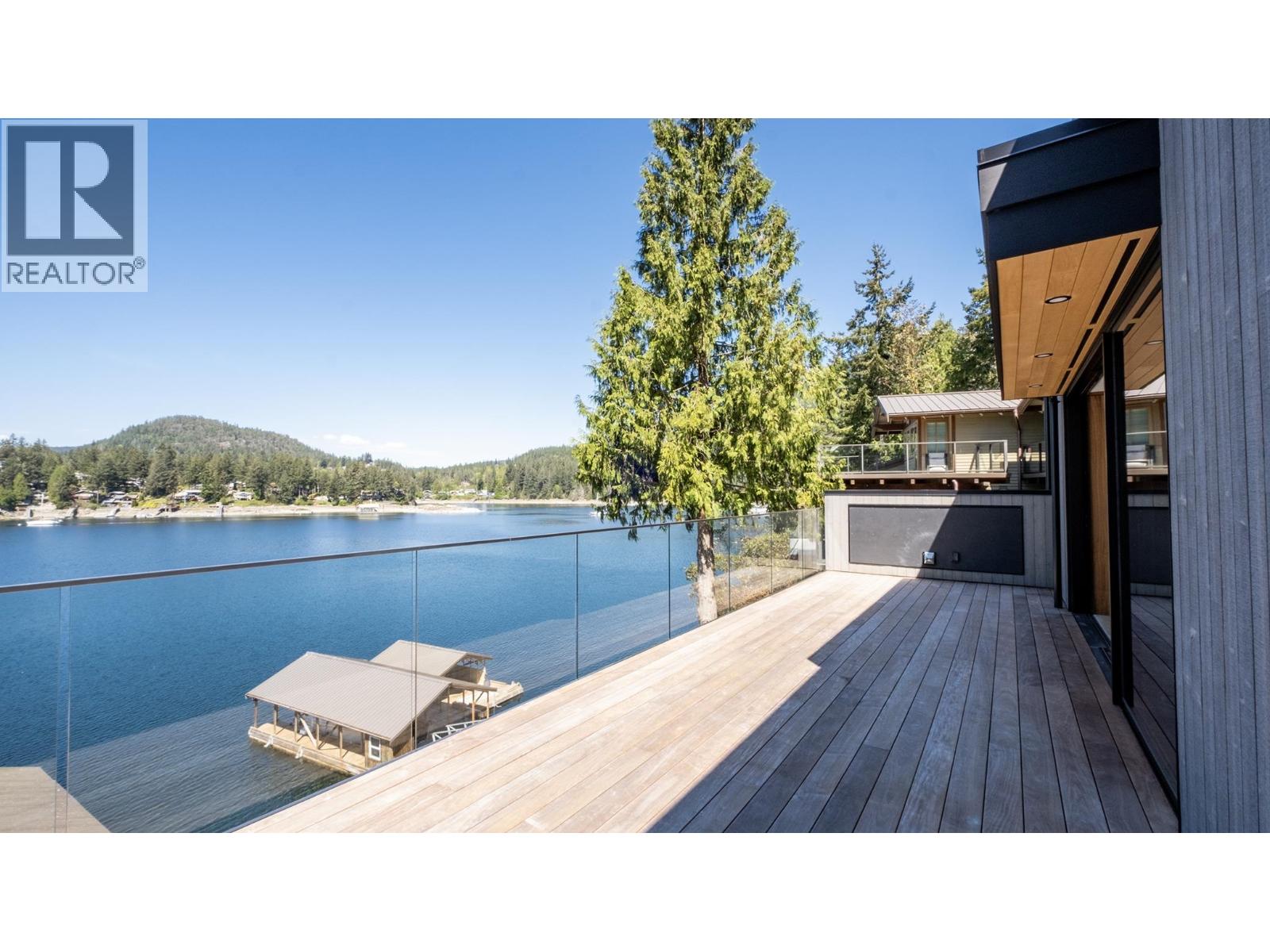 4976 Johnstone Road, Madeira Park, British Columbia  V9Y 5L9 - Photo 4 - R3121602
