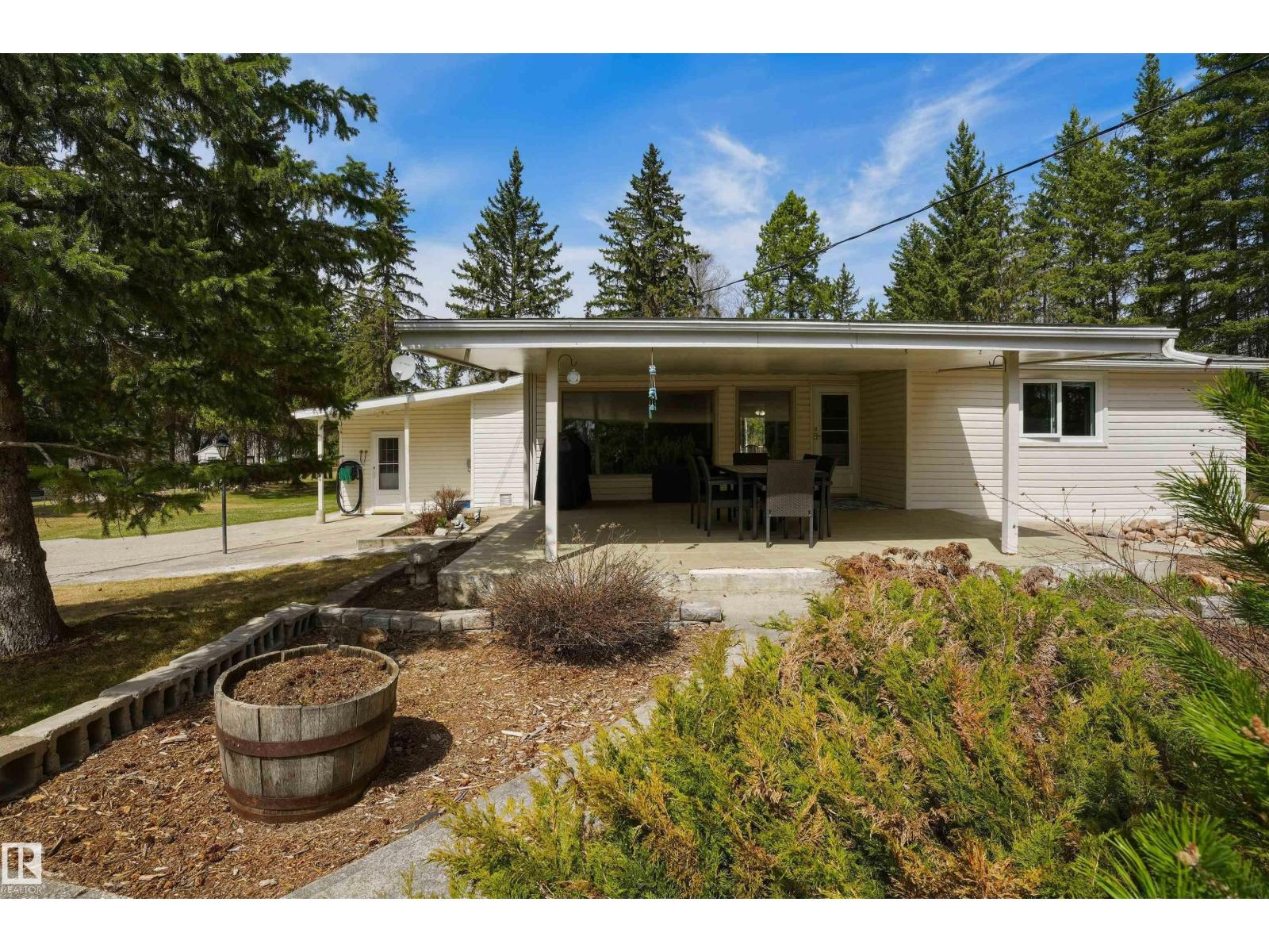 #112 55107 RGE ROAD 33, rural lac ste. anne county, Alberta