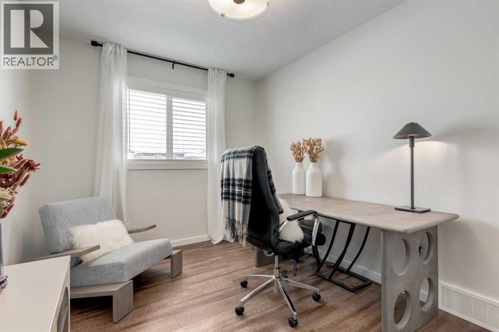 128 Heritage Heights, Cochrane, Alberta  T4C 2R5 - Photo 34 - A2295905