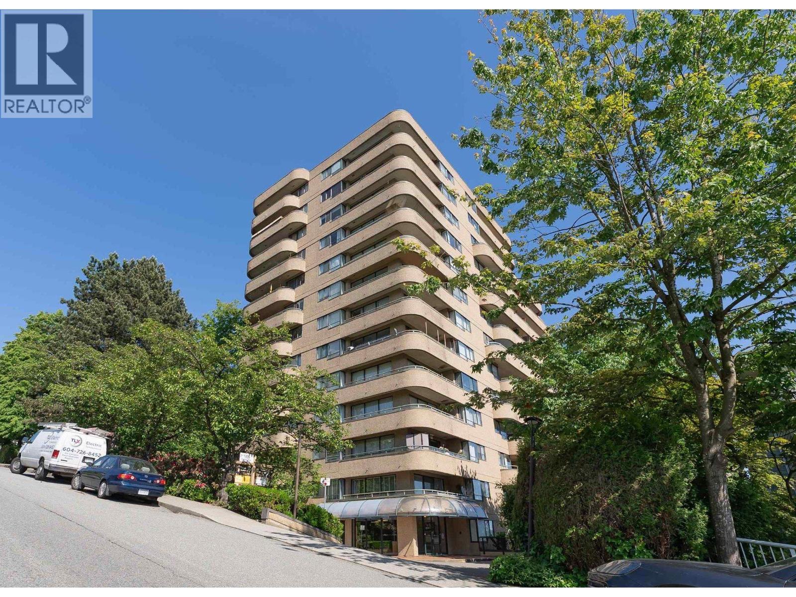 204 1026 QUEENS AVENUE, New Westminster, British Columbia