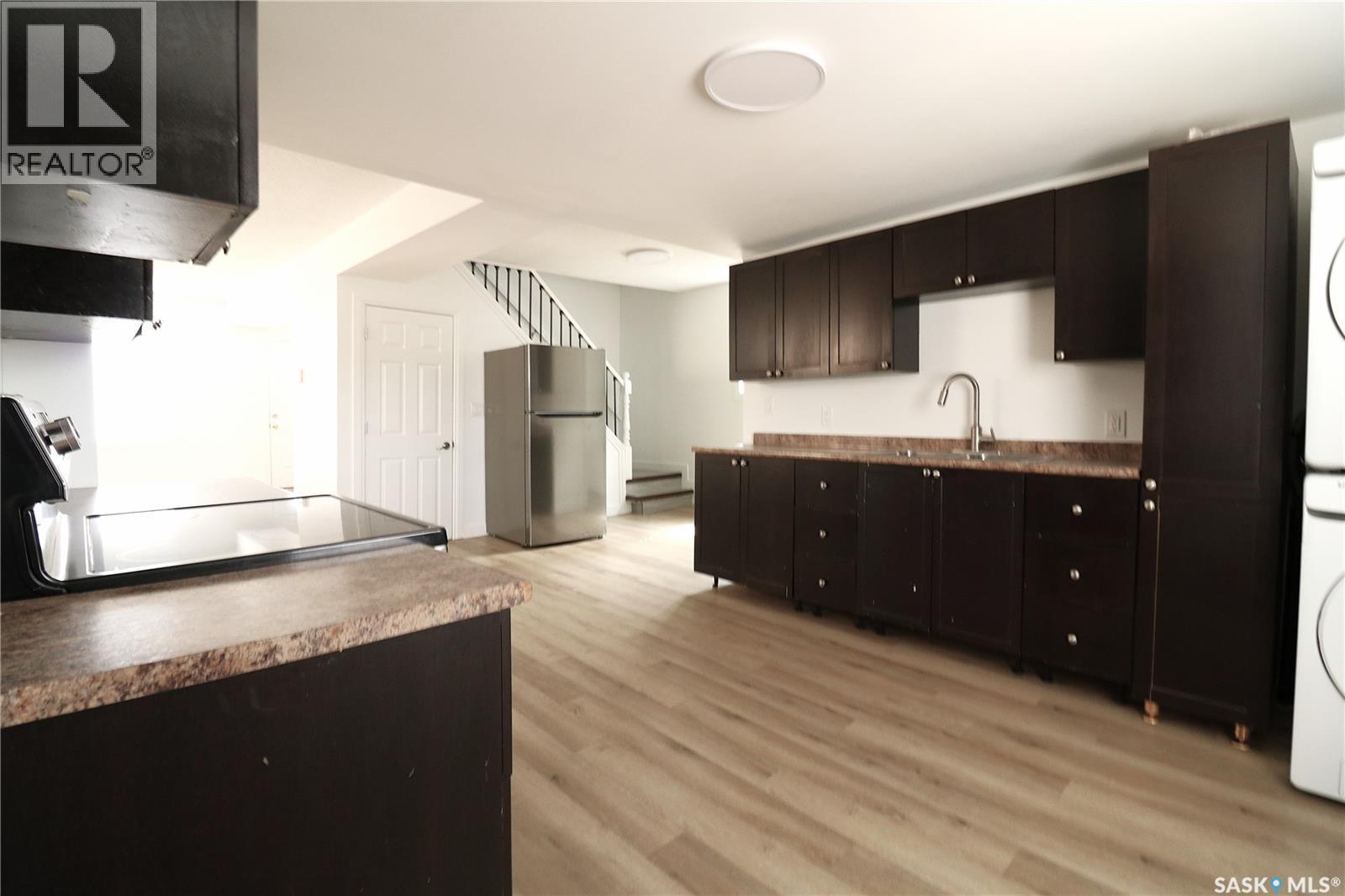 544 Osler Street, Regina, Saskatchewan  S4R 1W1 - Photo 11 - SK035437