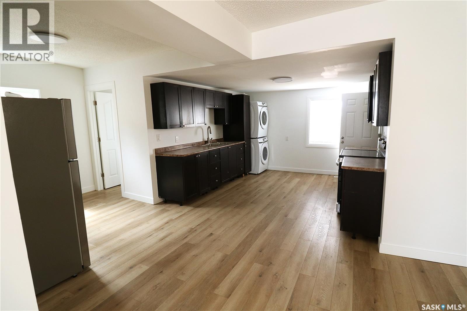 544 Osler Street, Regina, Saskatchewan  S4R 1W1 - Photo 7 - SK035437