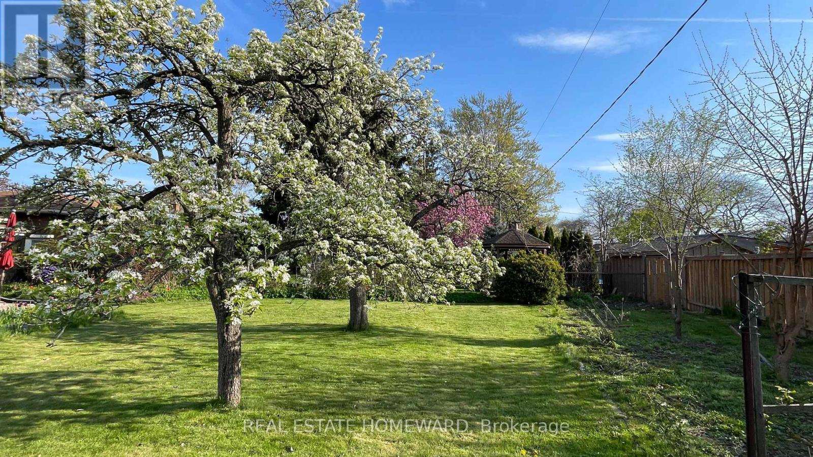 33 Strathcona Drive, St. Catharines, Ontario  L2M 2A8 - Photo 46 - X12853562