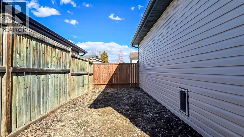 7 Lawford Avenue, Red Deer, Alberta  T4R 3B4 - Photo 28 - A2306024