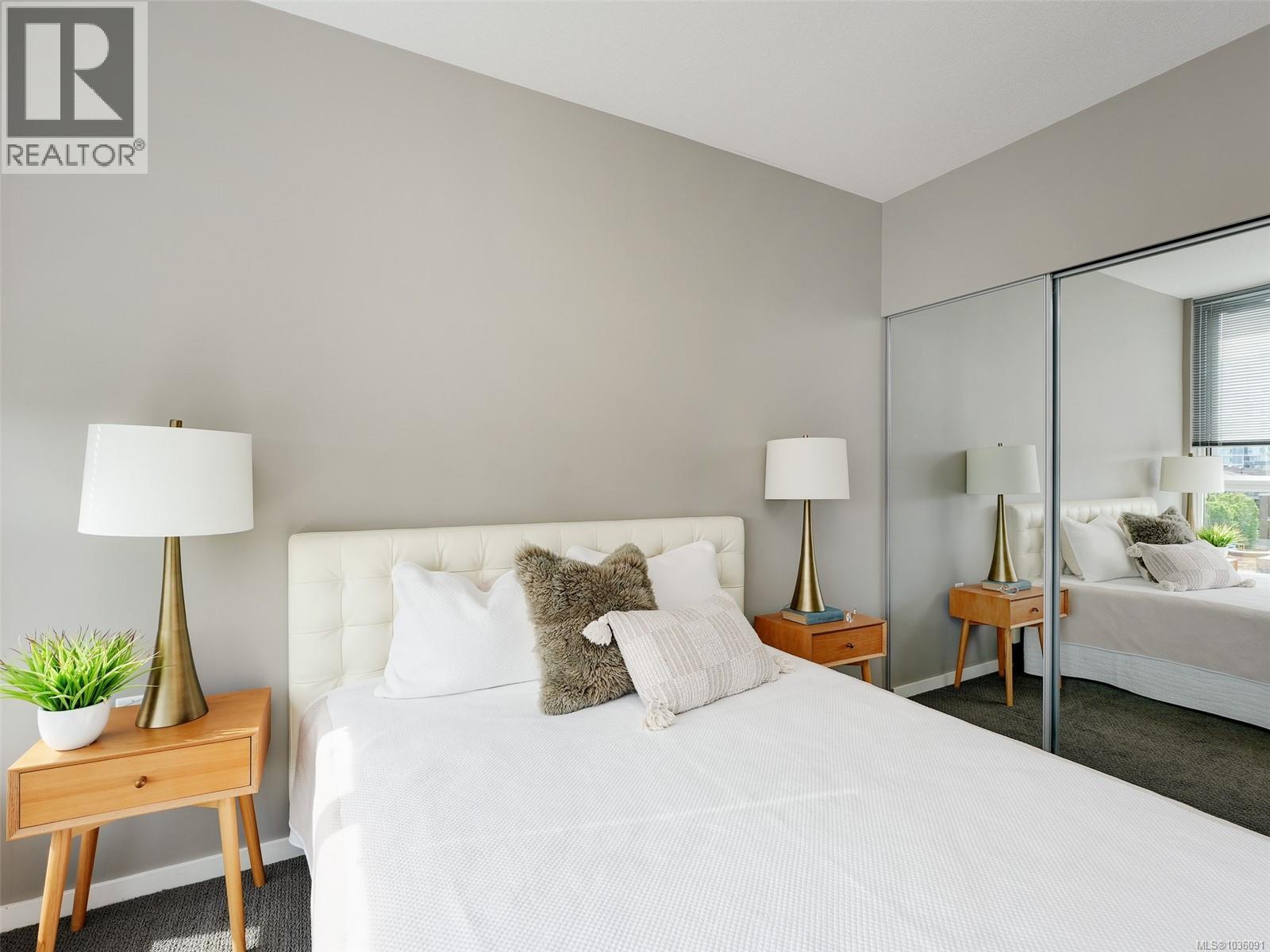 708 834 Johnson St, Victoria, British Columbia  V8W 1N3 - Photo 11 - 1036091