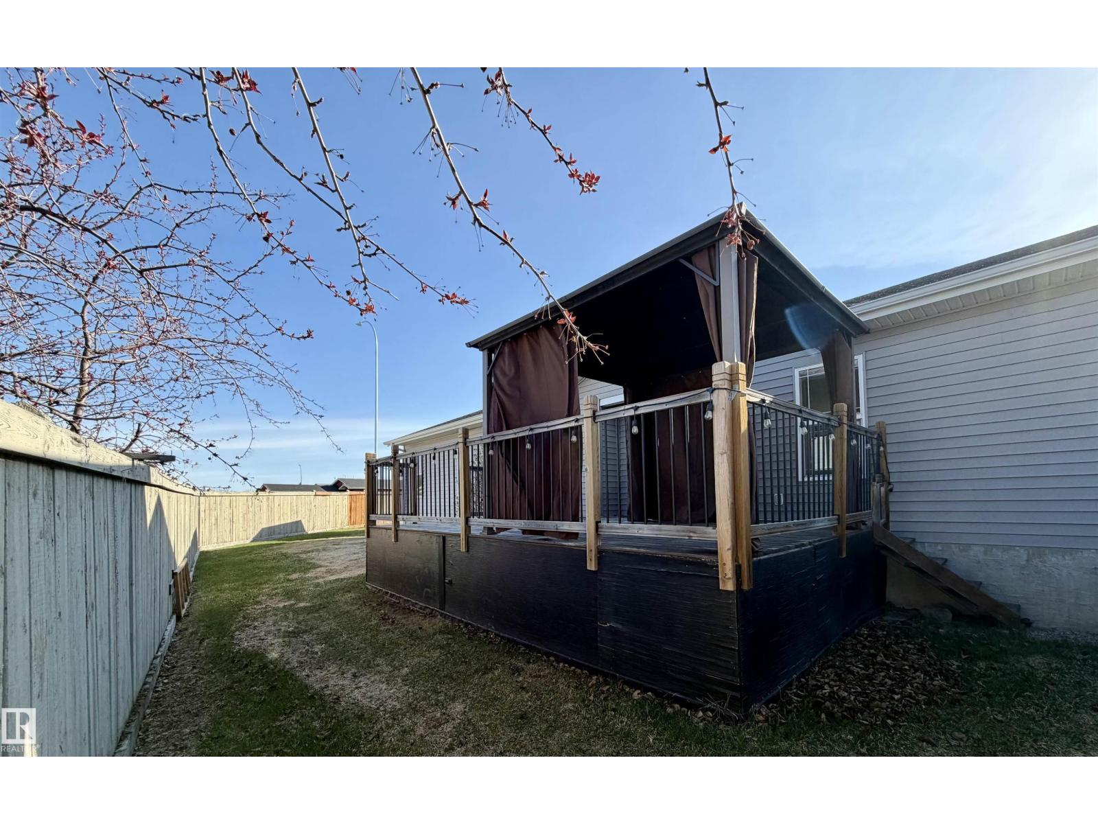 1 Jutland Cr, Stony Plain, Alberta  T7Z 0A3 - Photo 4 - E4474914