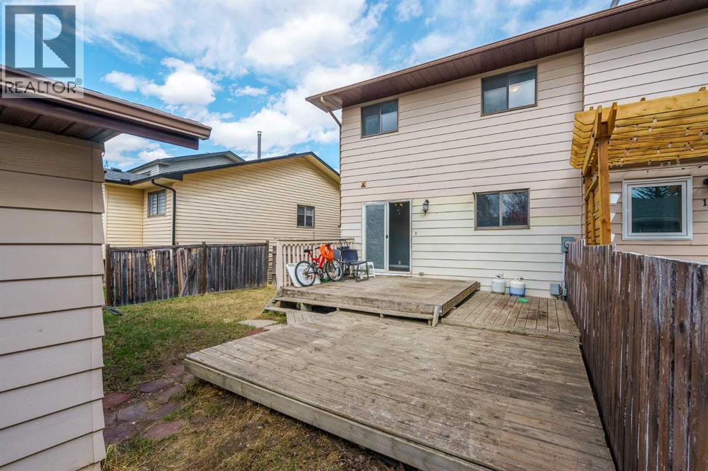 19 Bernard Drive NW, Calgary, Alberta  T3K 2B4 - Photo 28 - A2304566