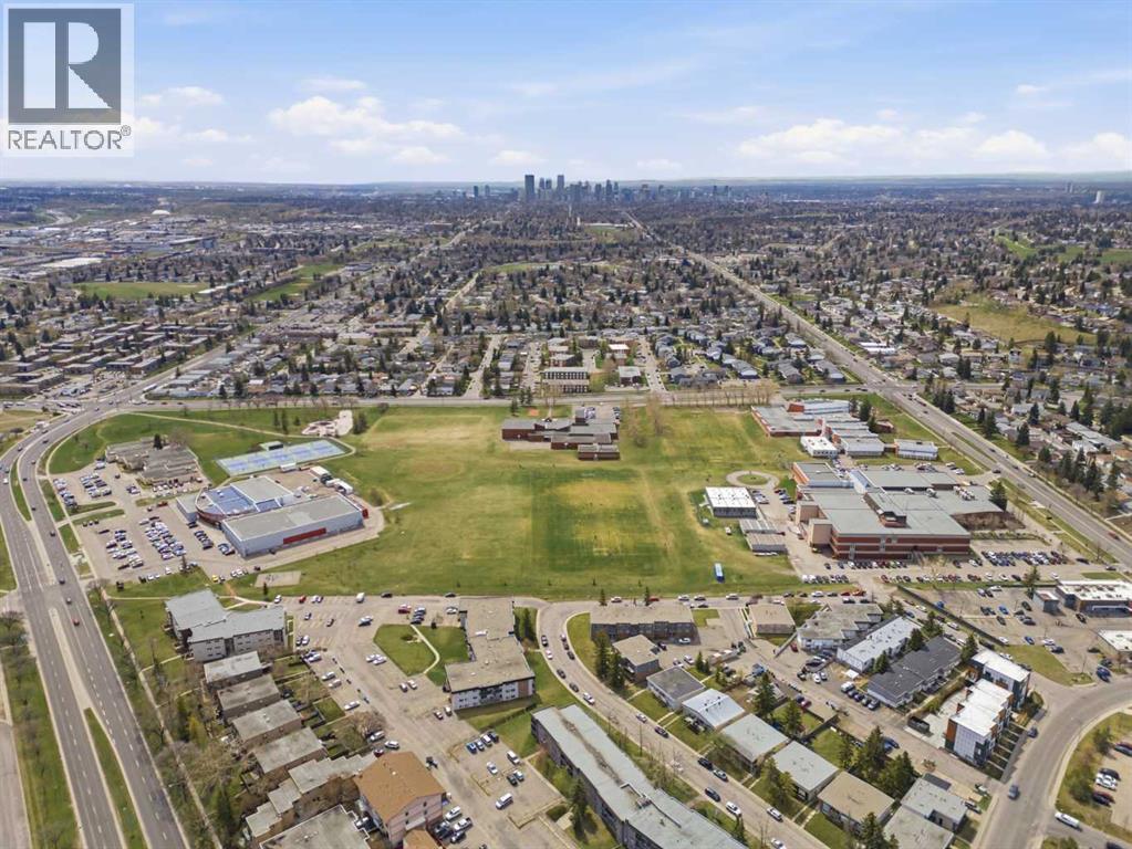 6215 Thorncliffe Drive NW, Calgary, Alberta  T2K 3A6 - Photo 39 - A2308292