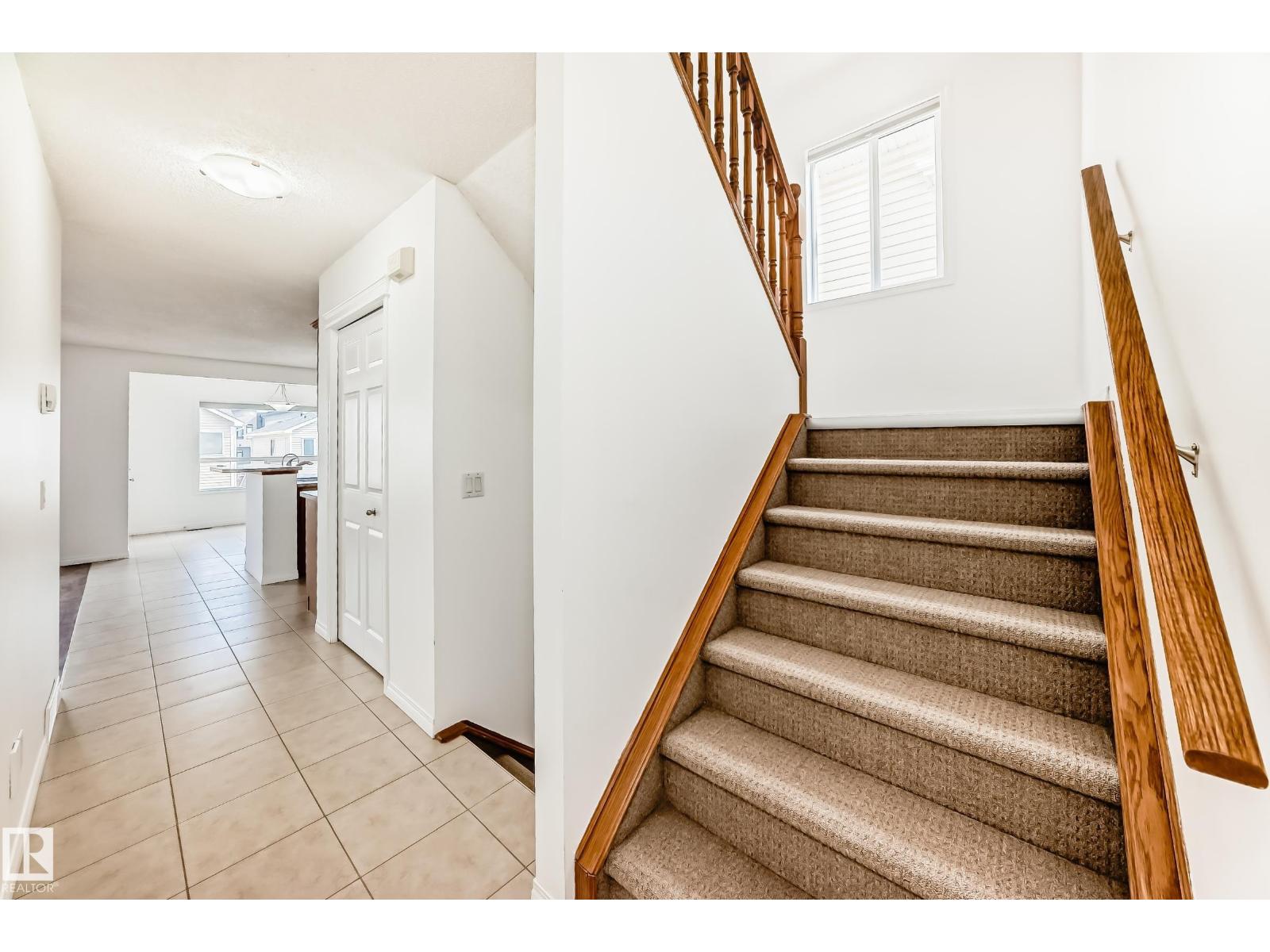 54 Royal Elm Rd, Calgary, Alberta  T3G 5V7 - Photo 11 - E4486754