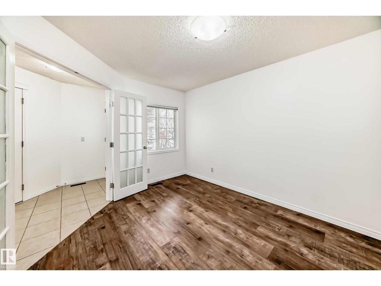 54 Royal Elm Rd, Calgary, Alberta  T3G 5V7 - Photo 9 - E4486754