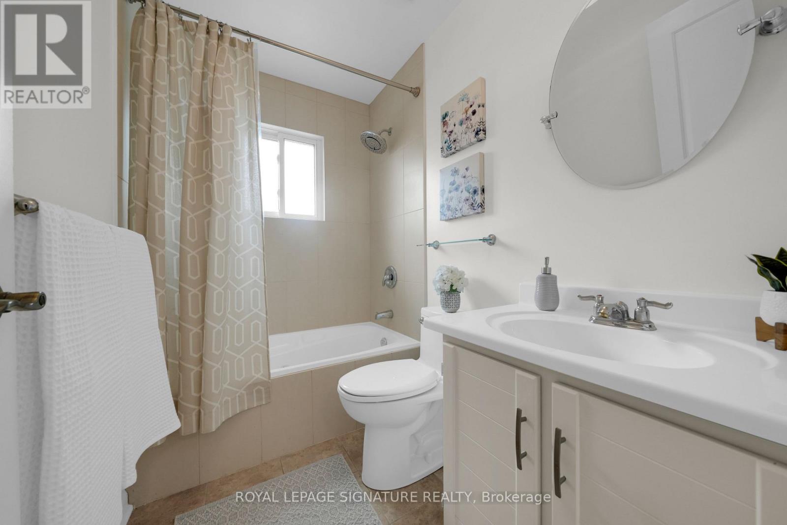 96 Wyndfield Crescent, Whitby, Ontario  L1N 8K9 - Photo 13 - E13106104