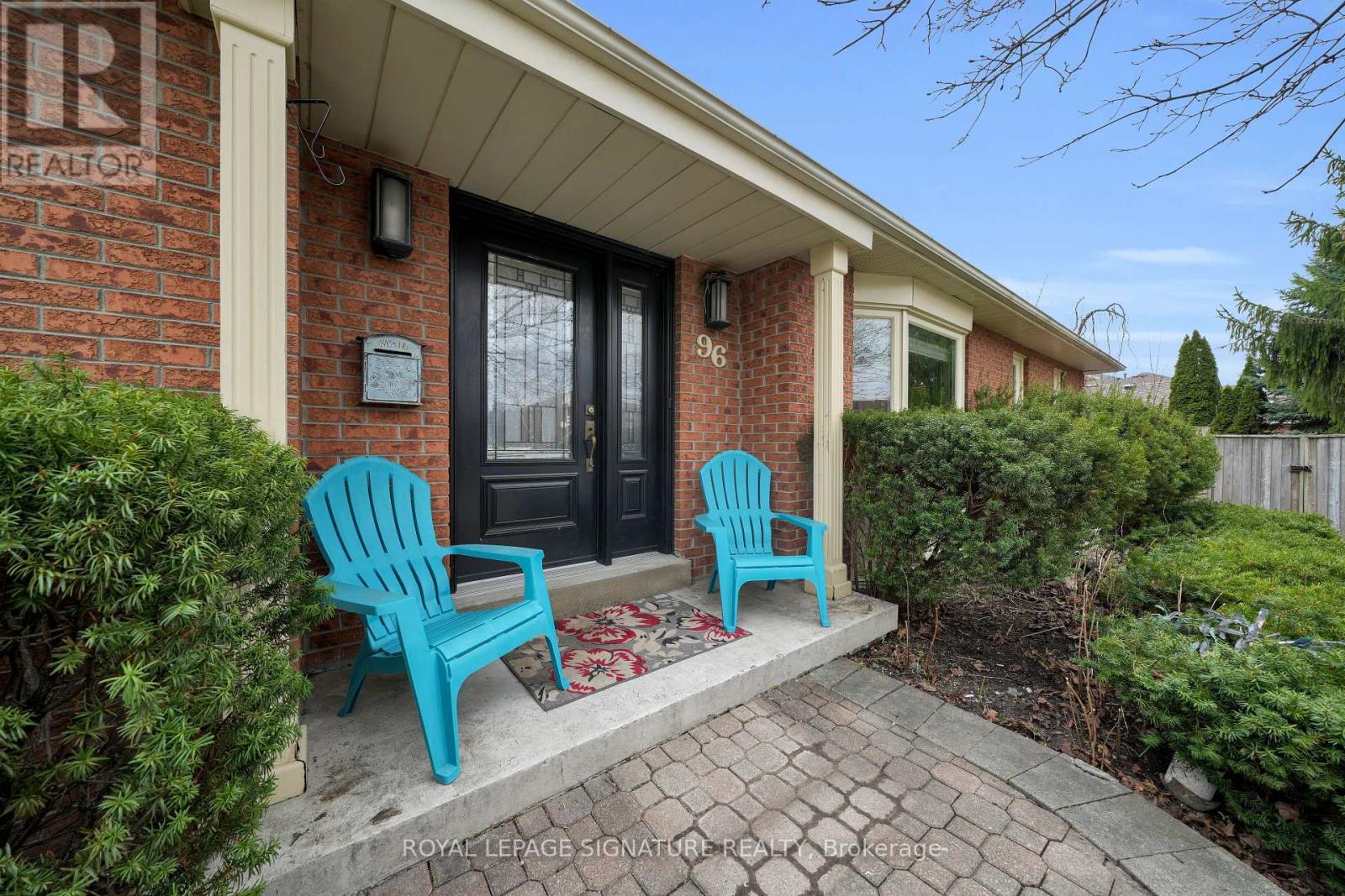 96 Wyndfield Crescent, Whitby, Ontario  L1N 8K9 - Photo 2 - E13106104