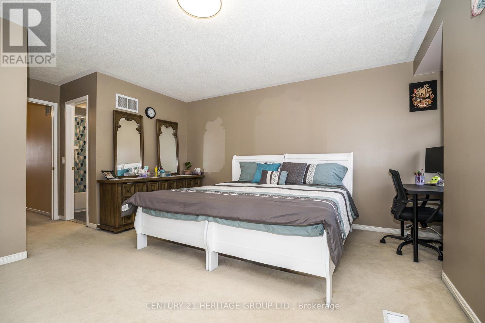 164 Jenkinson Way, Toronto, Ontario  M1P 5H4 - Photo 26 - E13106116
