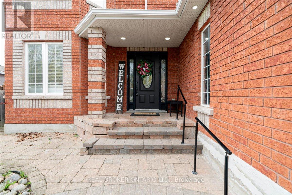 2282 Jack Crescent, Innisfil, Ontario  L9S 2C8 - Photo 3 - N13106072
