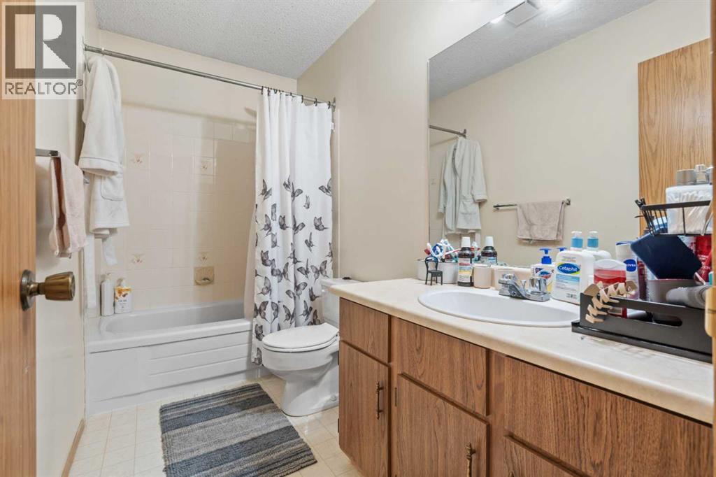 49 Range Gardens NW, Calgary, Alberta  T3G 2H1 - Photo 20 - A2291674