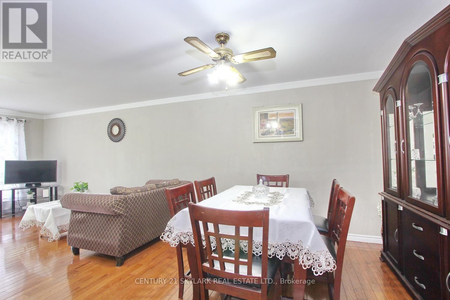 44 Sharon Court, Brampton, Ontario  L6W 3B7 - Photo 11 - W13106054