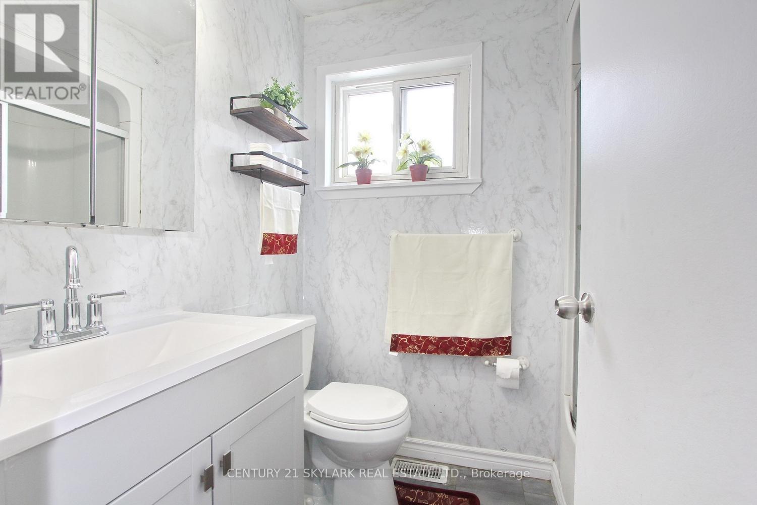 44 Sharon Court, Brampton, Ontario  L6W 3B7 - Photo 26 - W13106054