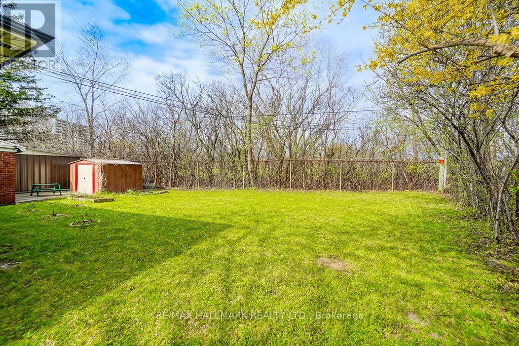30 Shandon Drive, Toronto, Ontario  M1R 4M5 - Photo 11 - E13099448