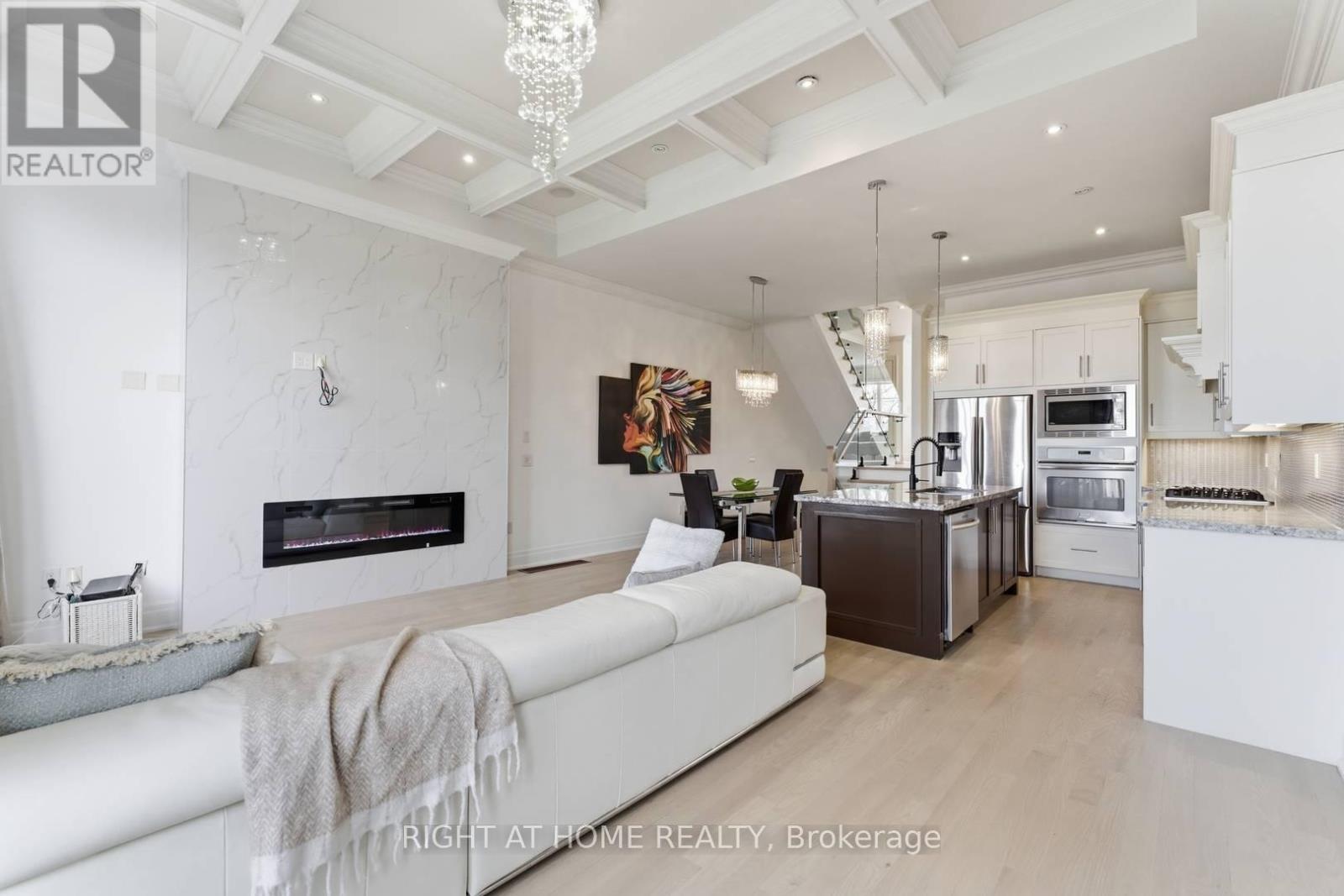 58b Thirty Second Street, Toronto, Ontario  M8W 3G5 - Photo 14 - W13010168