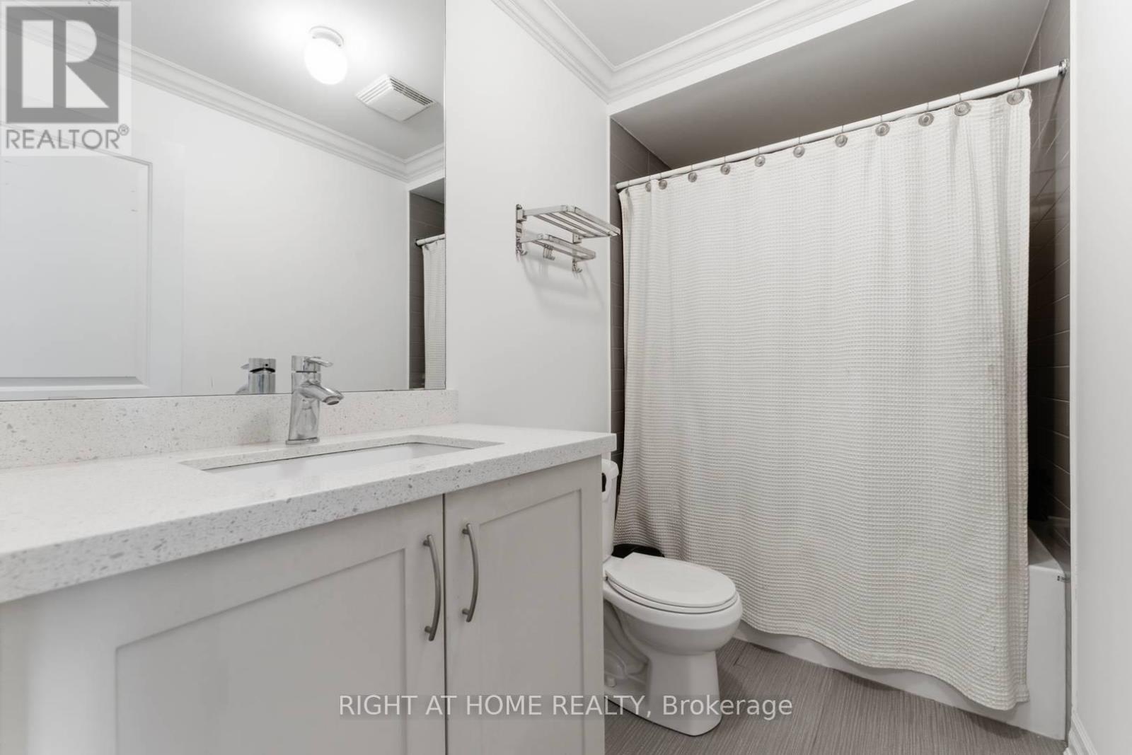 58b Thirty Second Street, Toronto, Ontario  M8W 3G5 - Photo 39 - W13010168