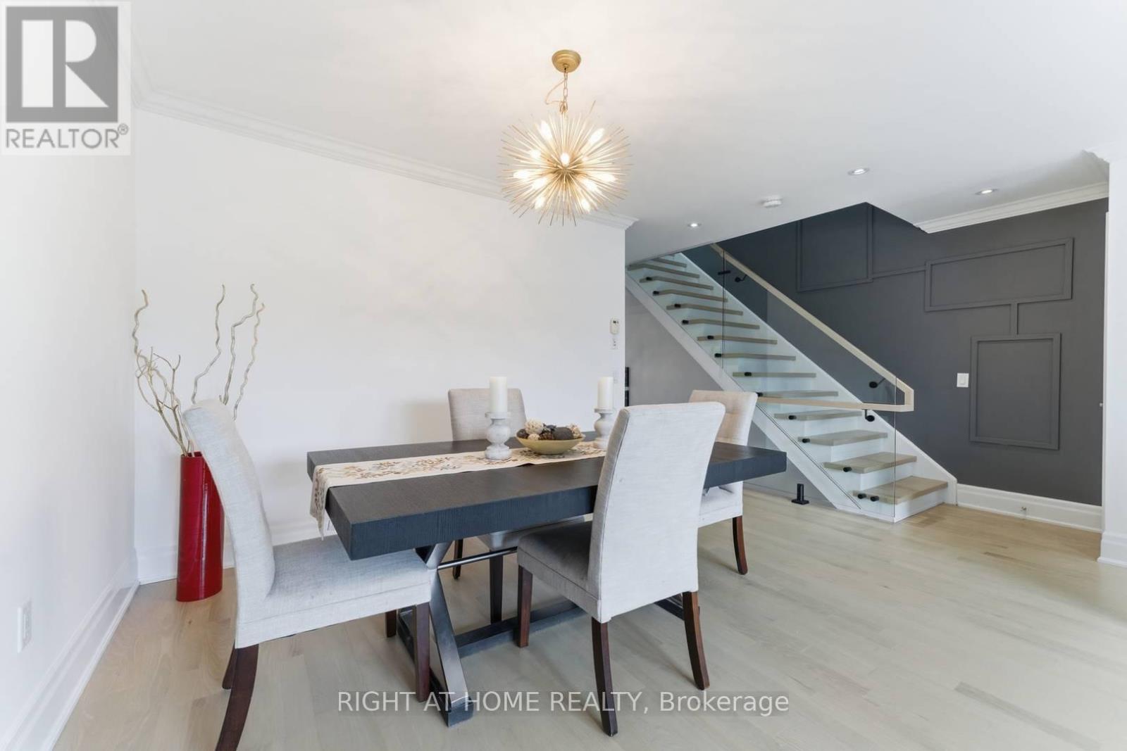 58b Thirty Second Street, Toronto, Ontario  M8W 3G5 - Photo 6 - W13010168