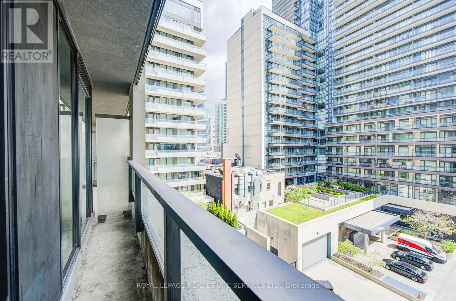 852 - 111 Elizabeth Street, Toronto, Ontario  M5G 1P7 - Photo 10 - C13103126