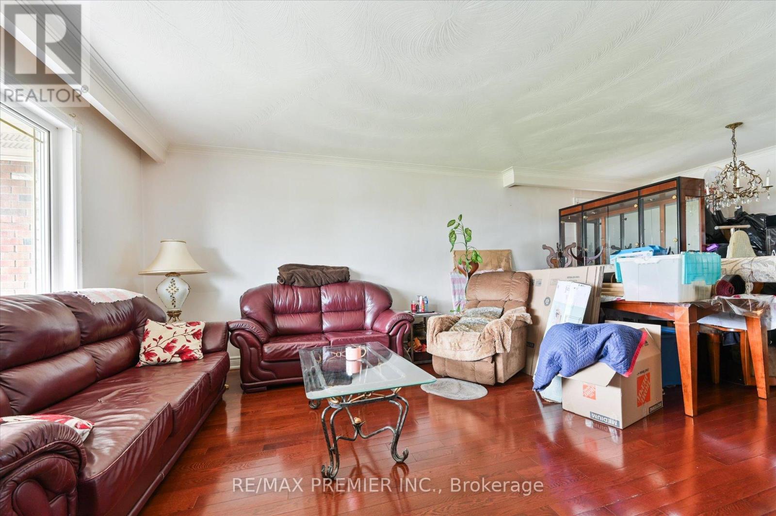 39 Jocada Road, Toronto, Ontario  M6L 2J4 - Photo 6 - W13105916