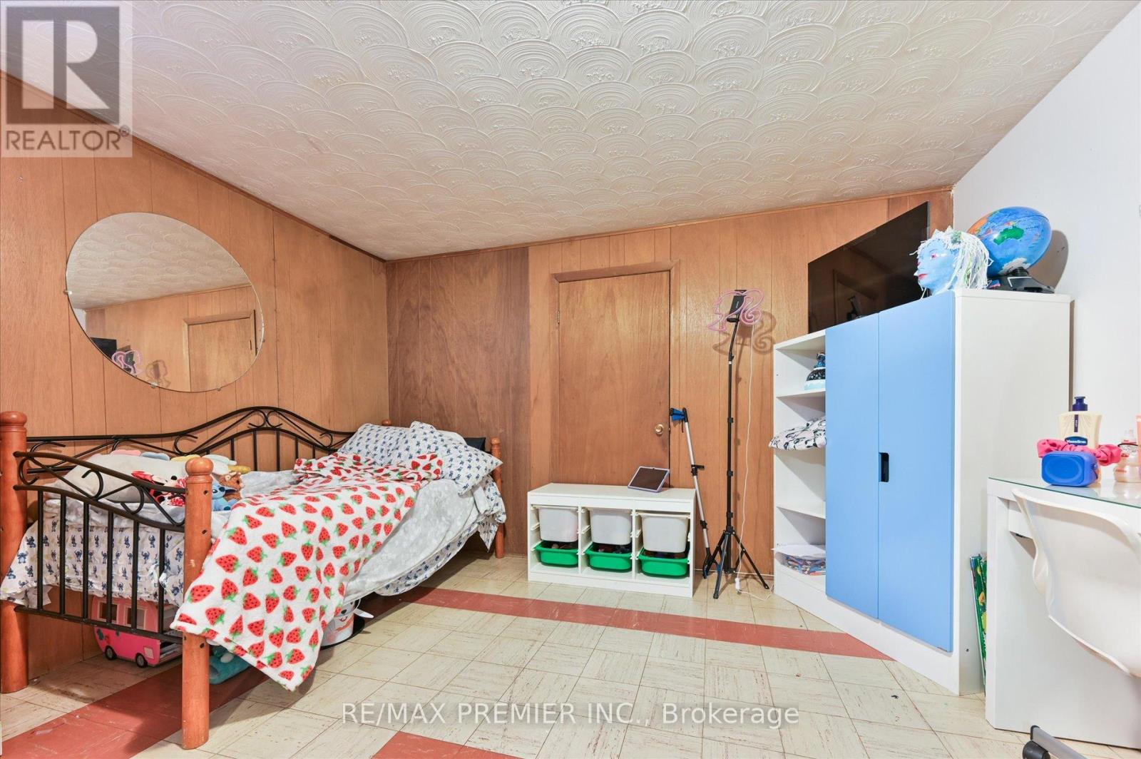 39 Jocada Road, Toronto, Ontario  M6L 2J4 - Photo 18 - W13105916