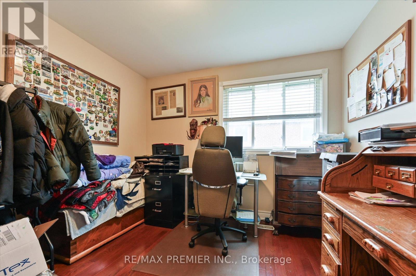 39 Jocada Road, Toronto, Ontario  M6L 2J4 - Photo 9 - W13105916