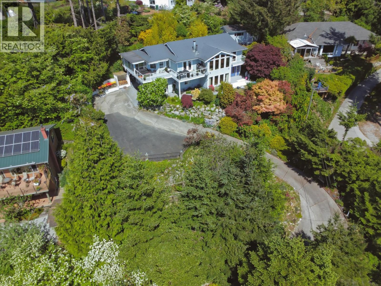 4723 Hotel Lake Road, Pender Harbour, British Columbia  V0N 1S1 - Photo 2 - R3121632