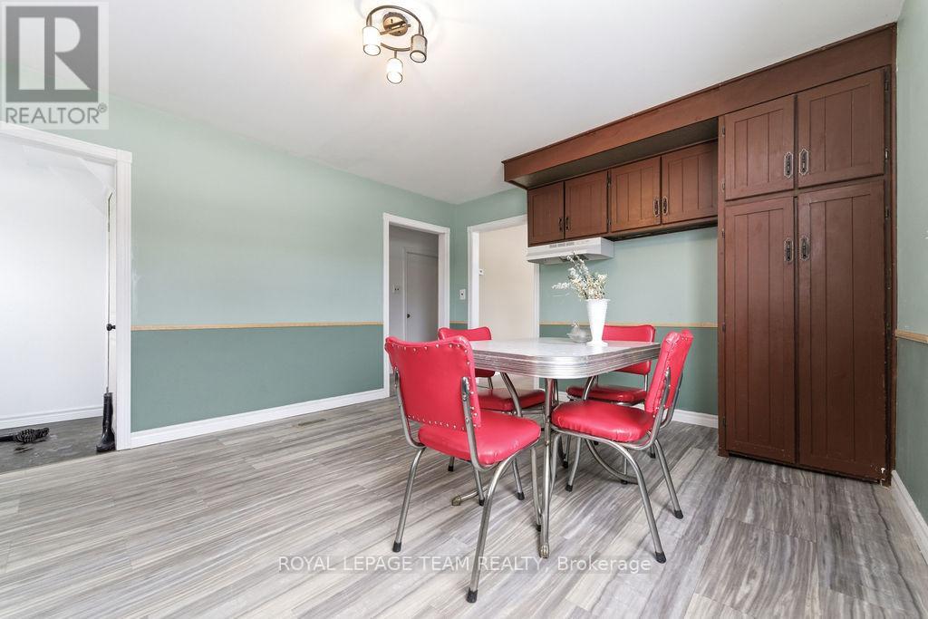 1120 Pembroke Street W, Pembroke, Ontario  K8A 5R5 - Photo 19 - X12837164