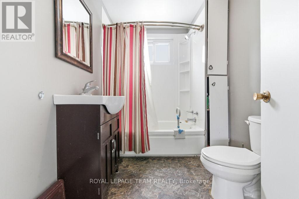 1120 Pembroke Street W, Pembroke, Ontario  K8A 5R5 - Photo 29 - X12837164