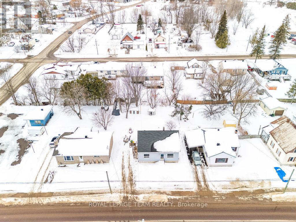 1120 Pembroke Street W, Pembroke, Ontario  K8A 5R5 - Photo 5 - X12837164