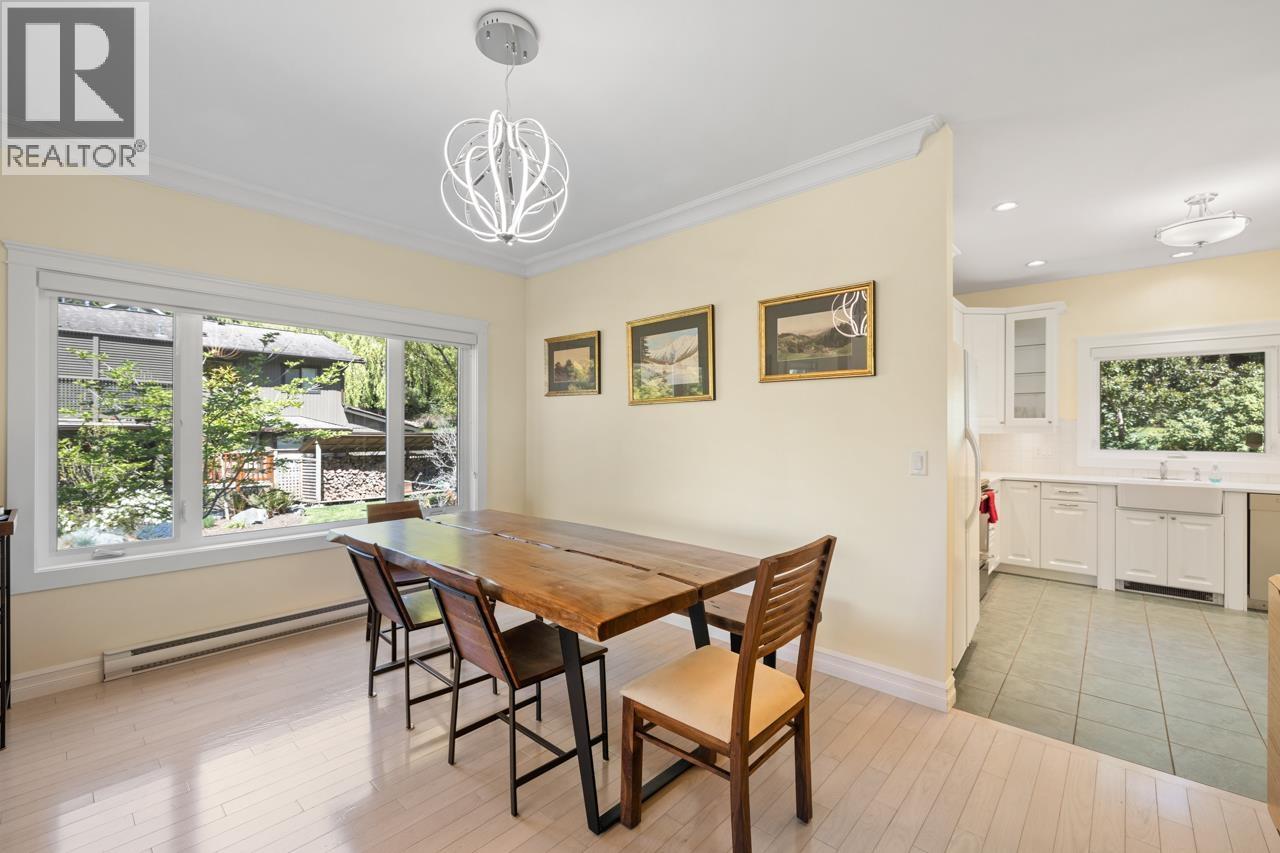 483 Braewood Place, Bowen Island, British Columbia  V0N 1G2 - Photo 6 - R3120666