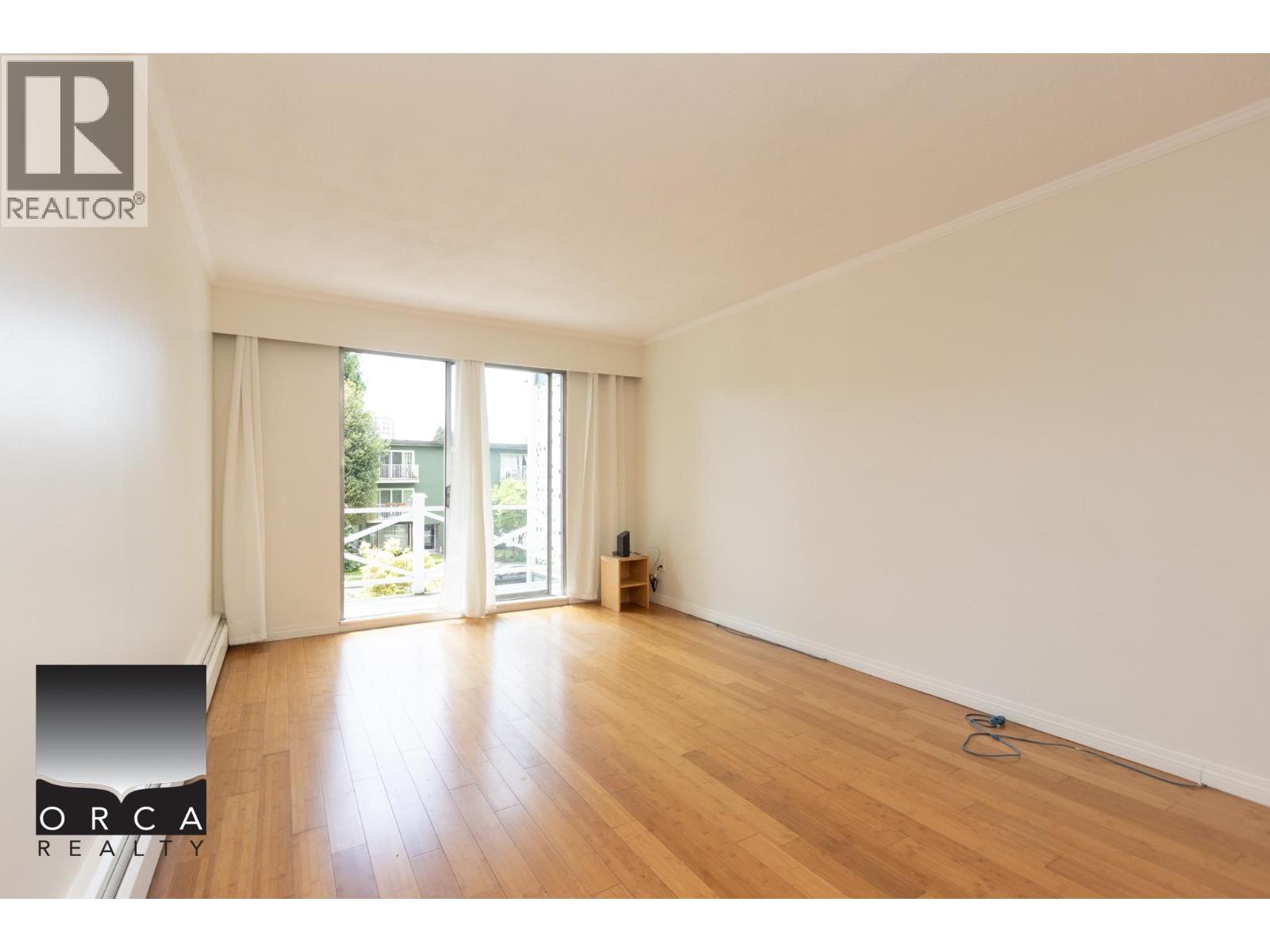 9 140 20th Street, North Vancouver, British Columbia  V7L 3A4 - Photo 4 - R3117732