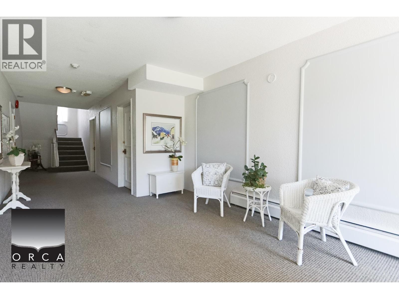 9 140 20th Street, North Vancouver, British Columbia  V7L 3A4 - Photo 3 - R3117732
