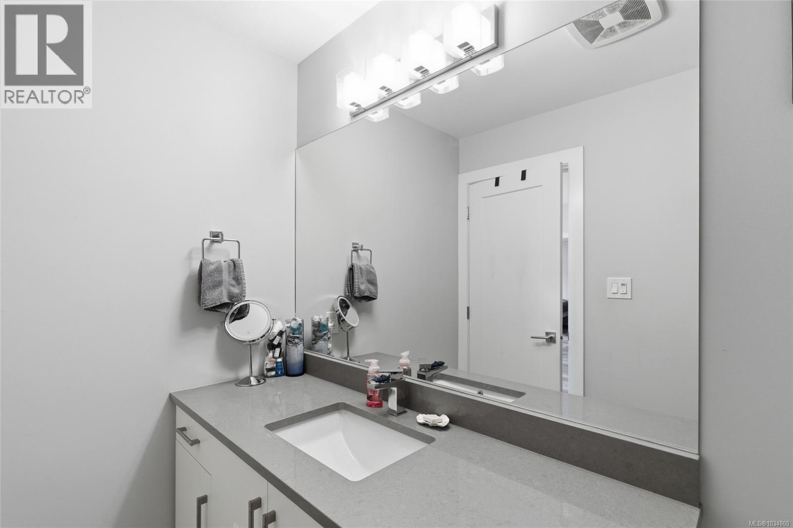 308 20 Barsby Ave, Nanaimo, British Columbia  V9R 0K4 - Photo 22 - 1034800