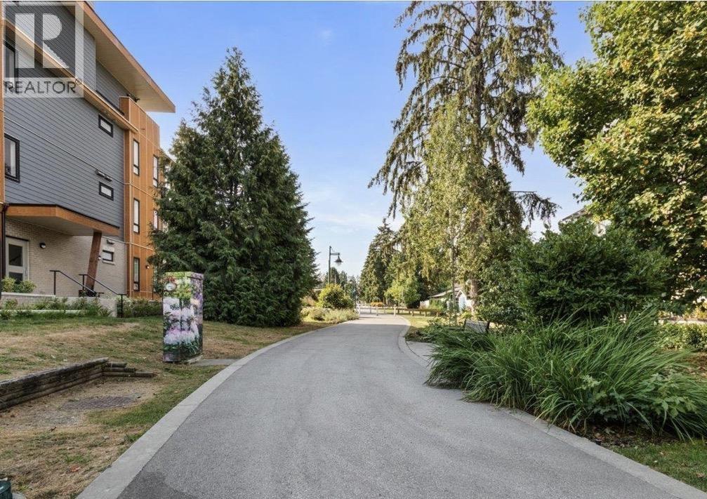 2236  Welcher Avenue, Coquitlam, British Columbia  V3C 1X3 - Photo 7 - R3121245
