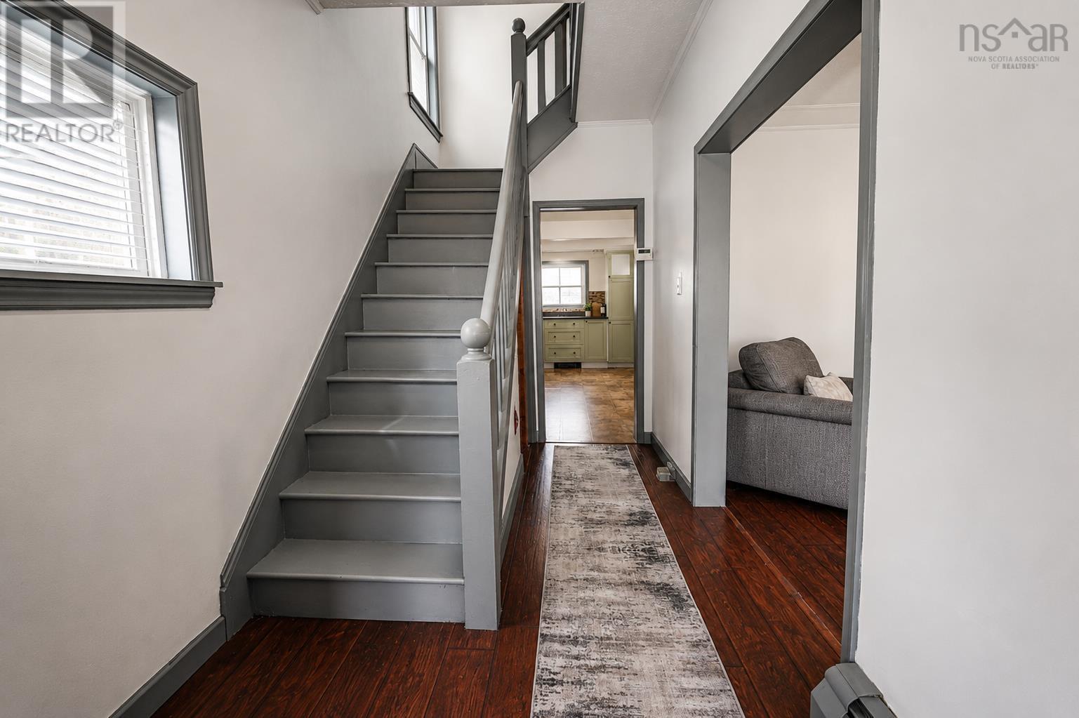 22 Rodney Road Road, Dartmouth, Nova Scotia  B2Y 3V5 - Photo 3 - 202610310