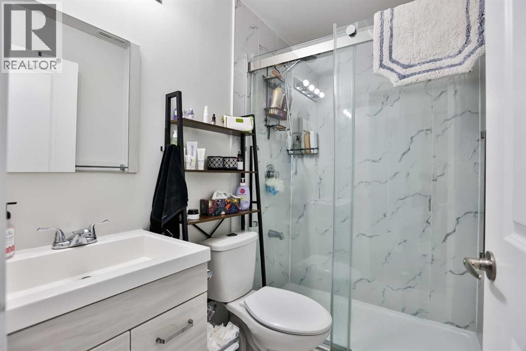 4, 73 Aquitania Circle W, Lethbridge, Alberta  T1J 5M5 - Photo 25 - A2272271
