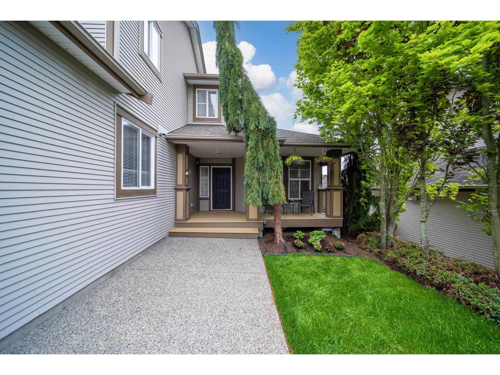 6924 197b Street, Langley, British Columbia  V2Y 3B1 - Photo 3 - R3121625