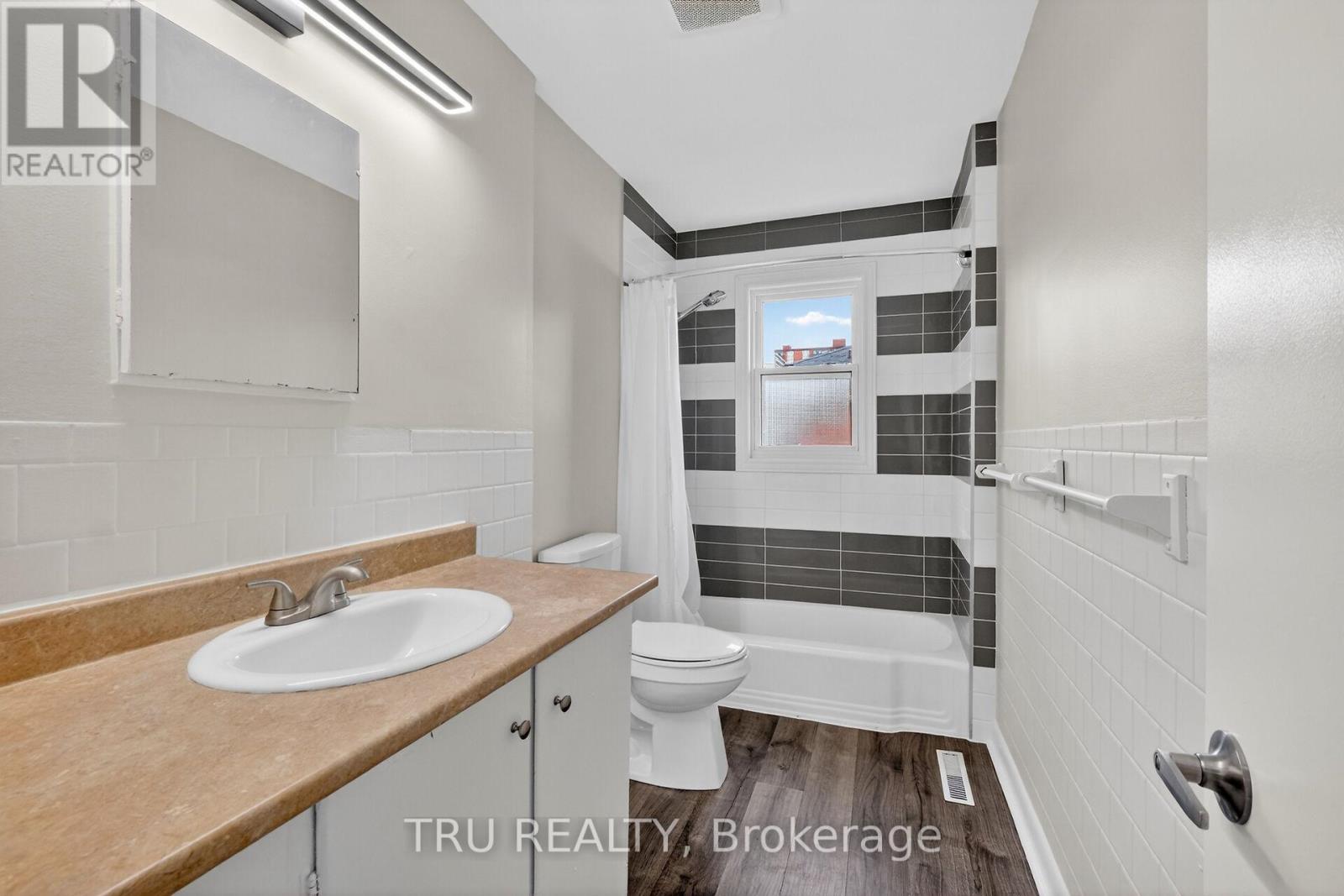 3 - 407 Peach Tree Lane, Ottawa, Ontario  K1K 2R7 - Photo 12 - X13106208