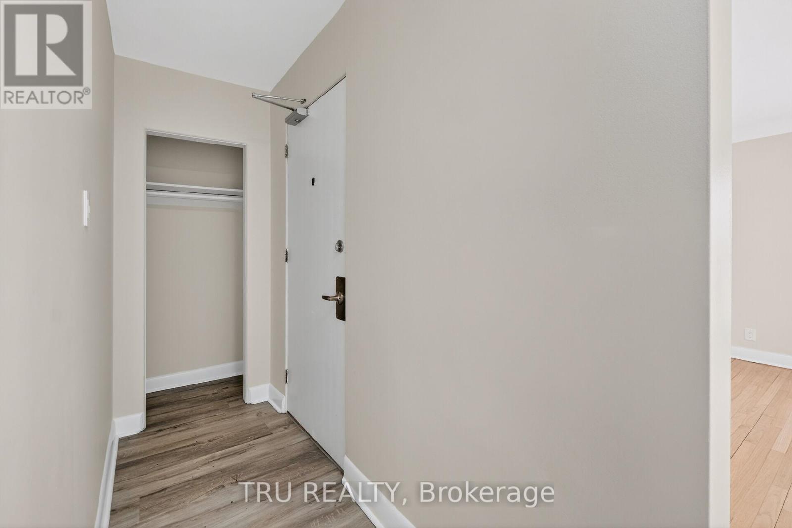 3 - 407 Peach Tree Lane, Ottawa, Ontario  K1K 2R7 - Photo 4 - X13106208