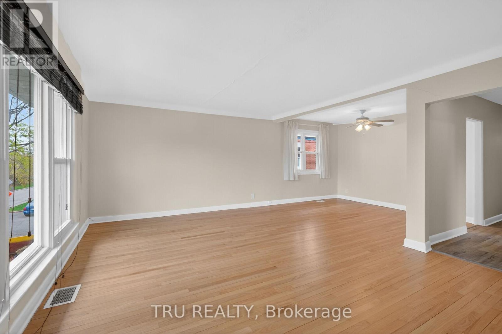 3 - 407 Peach Tree Lane, Ottawa, Ontario  K1K 2R7 - Photo 7 - X13106208