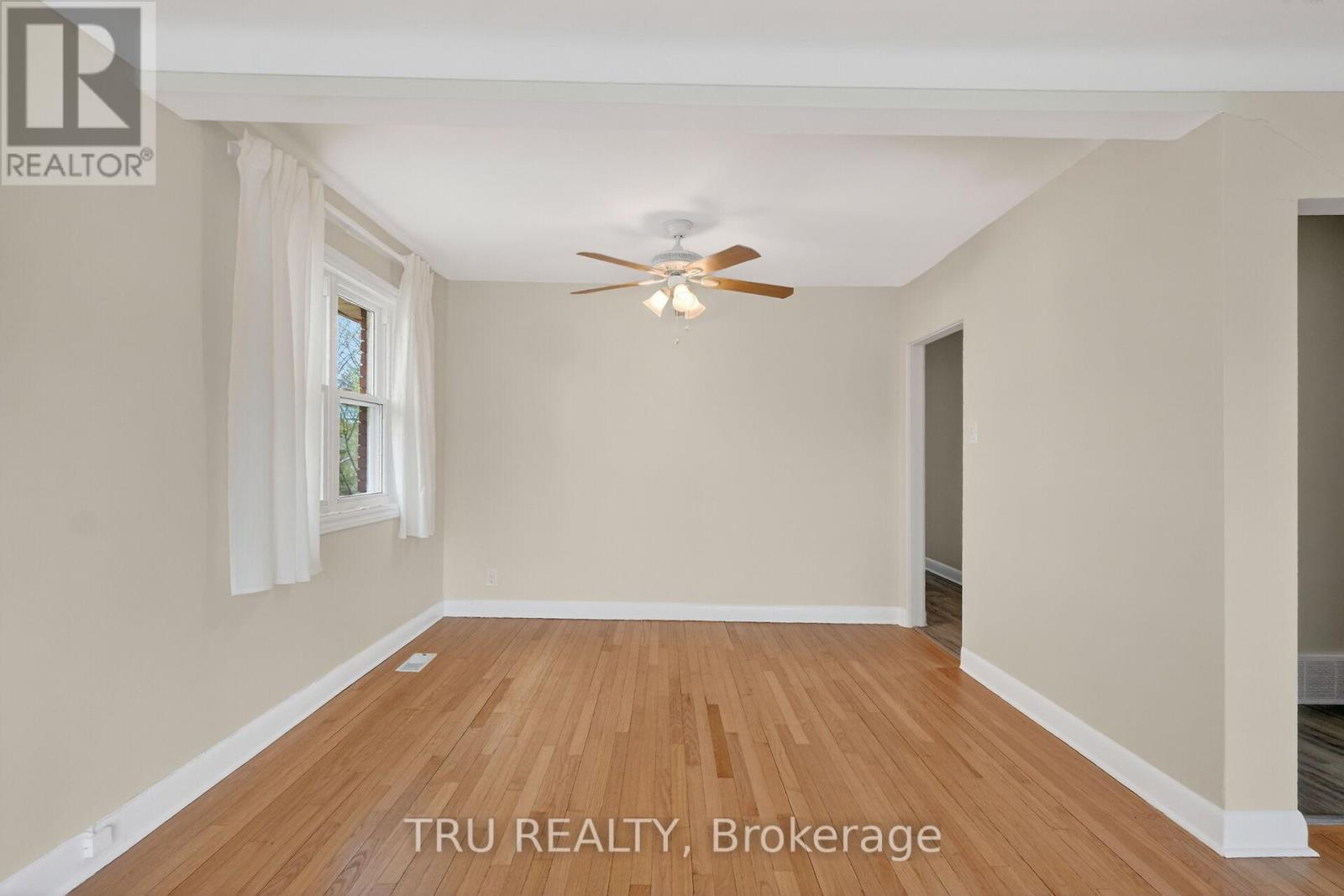 3 - 407 Peach Tree Lane, Ottawa, Ontario  K1K 2R7 - Photo 8 - X13106208