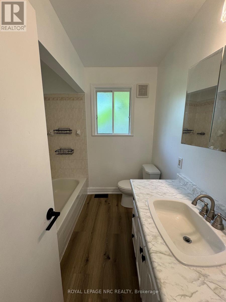 11 Richard Street, St. Catharines (Glendale/glenridge), Ontario  L2T 2E1 - Photo 13 - X13106196